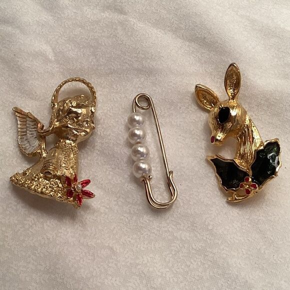 Set of 3 Goldtone Pins - Picture 7 of 8